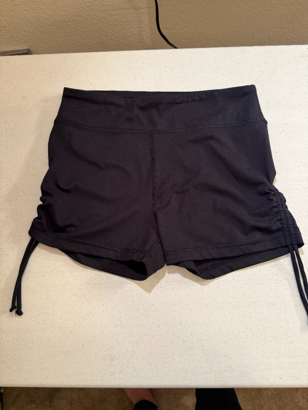 SO The Sporty High Rise Bike Shorts – Women’s Size Large